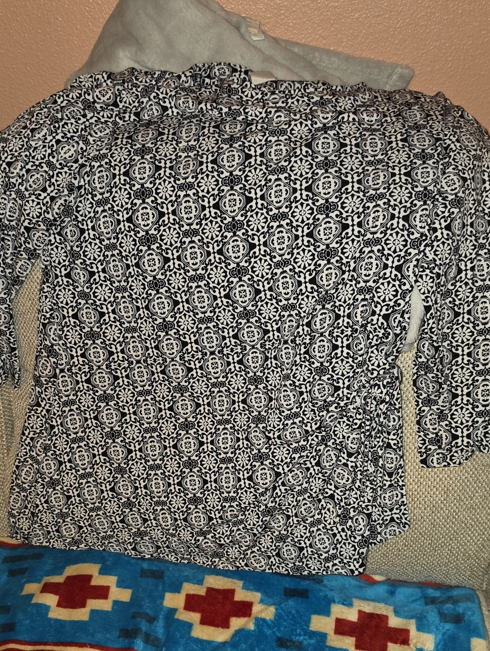 Chico's Black and White Geometric Print Long-Sleeve Top